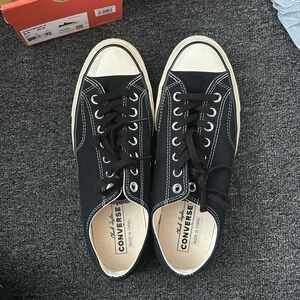 Men’s converse